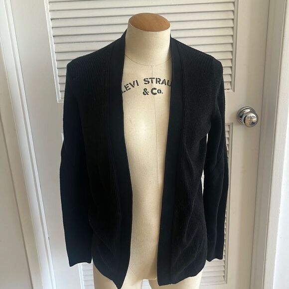 Banana Republic Sweaters - Banana Republic Black Ribbed Cardigan